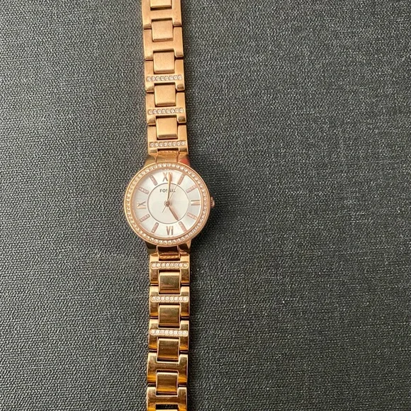 ‼️SOLD‼️Fossil Ladies watch - Picture 2 of 4
